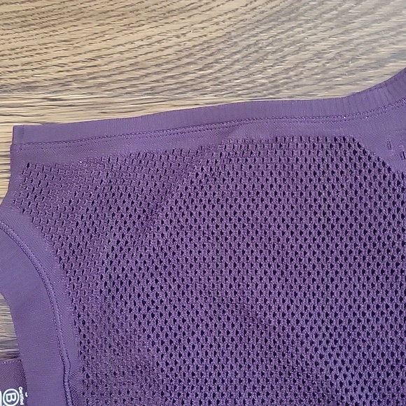 Athleta Oxygen Tank - Picture 9 of 10